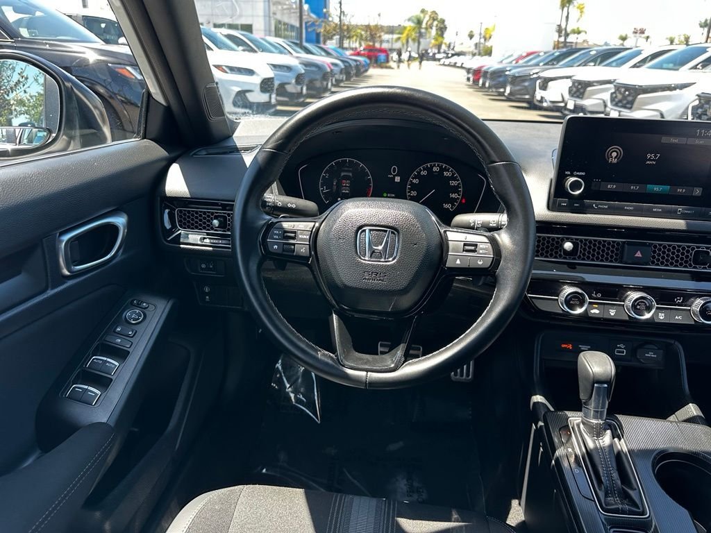 Used 2024  Honda Sport image 19