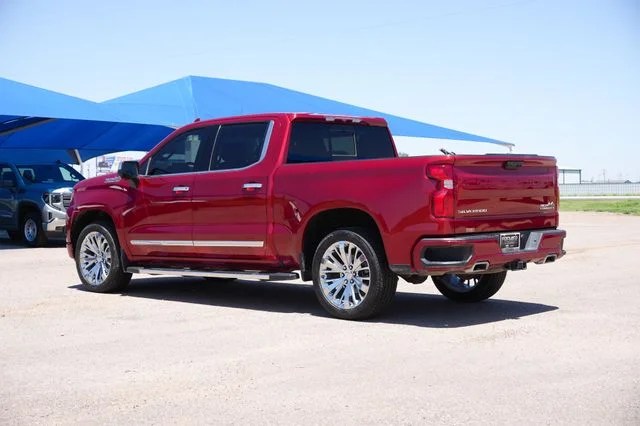 Used 2023 Red Chevrolet High Country image 5