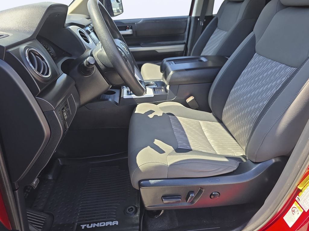 2019 Toyota Tundra SR5 - Photo 11