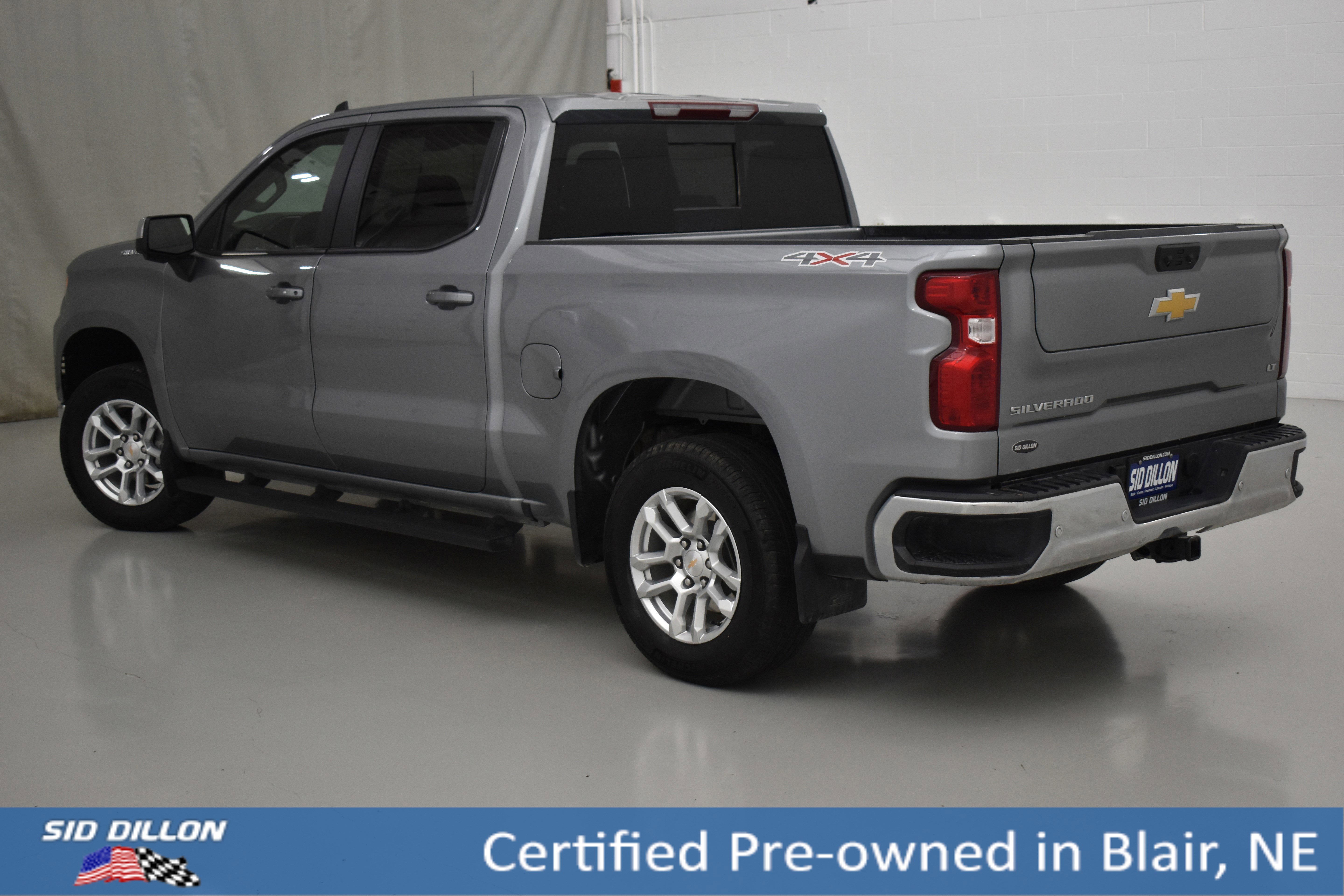 Used 2025 Sterling Gray Metallic Chevrolet LT image 14