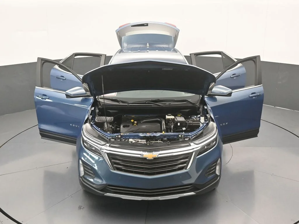Used 2024 Lakeshore Blue Metallic Chevrolet LT image 69