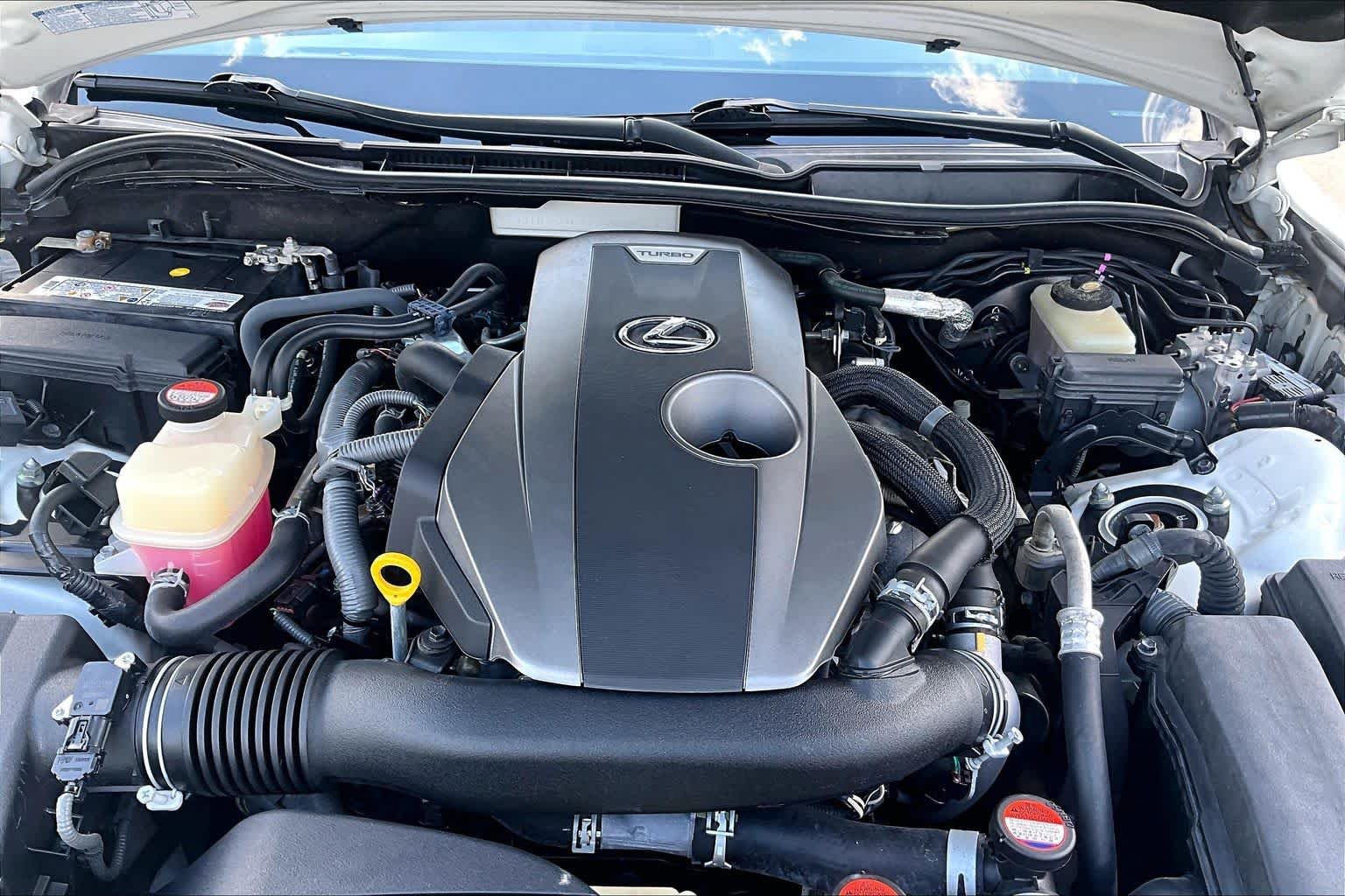Used 2016 Ultra White Lexus  image 30
