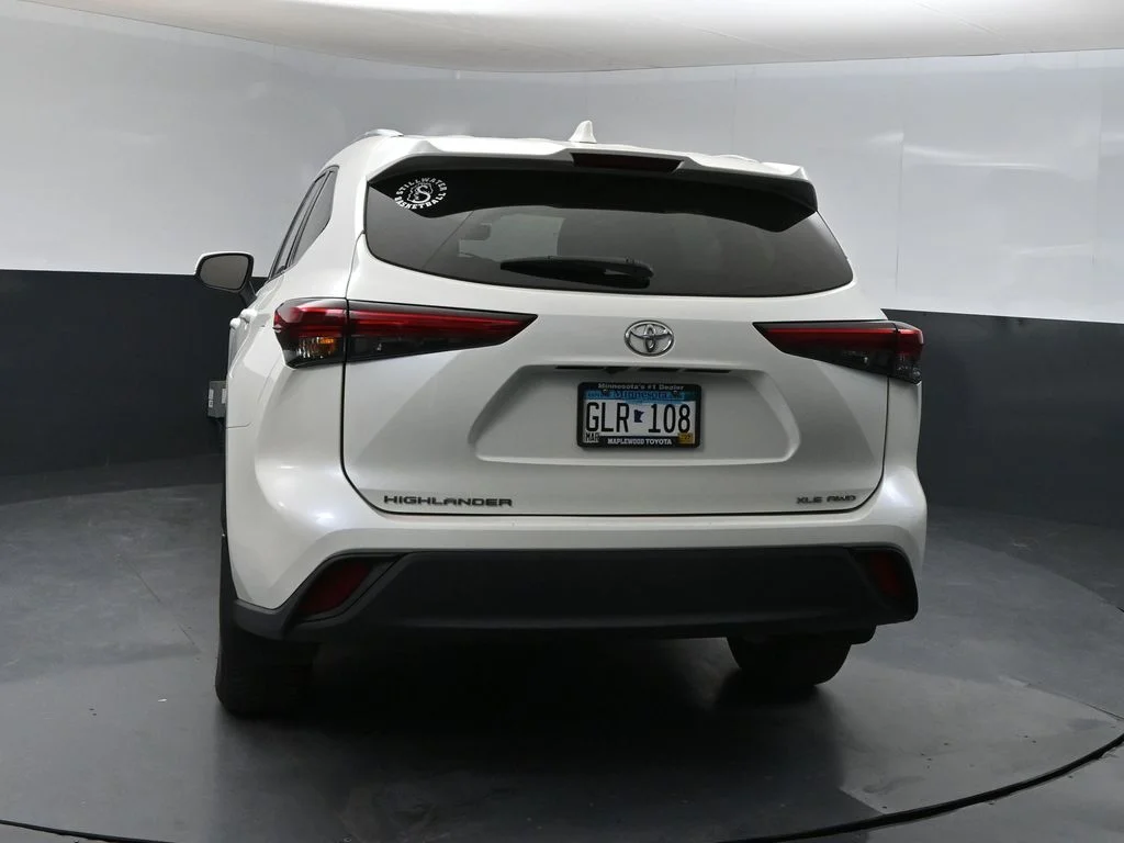 Used 2023 White Ford XL image 3