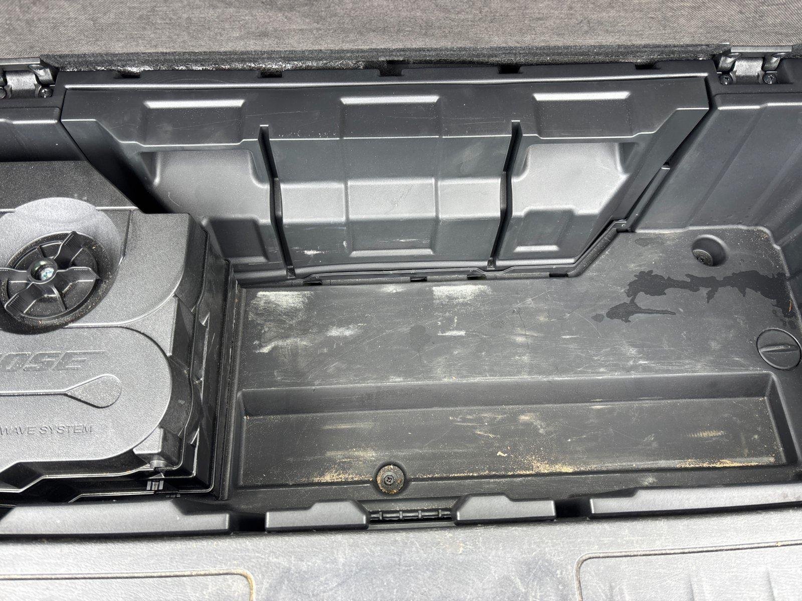 Used 2020  NISSAN SL image 36