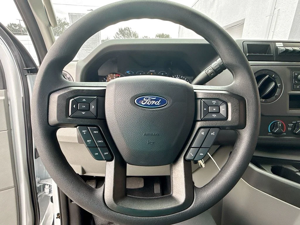 New 2026 Oxford White Ford E-350 SRW image 11