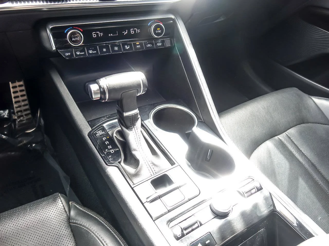 Used 2023 Gravity Gray Kia GT-Line image 26