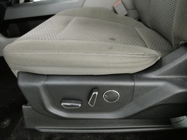 Used 2017 Black Ford XLT image 18