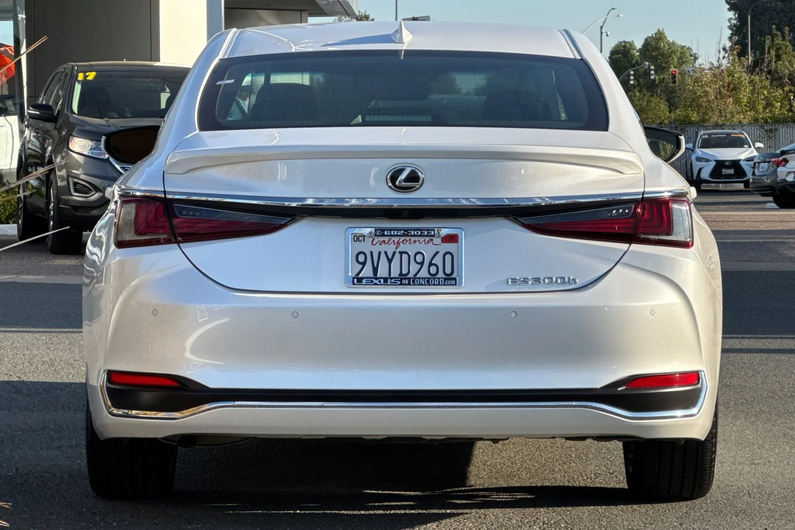Certified Used 2025 White Pearl Lexus 300h Luxury image 5
