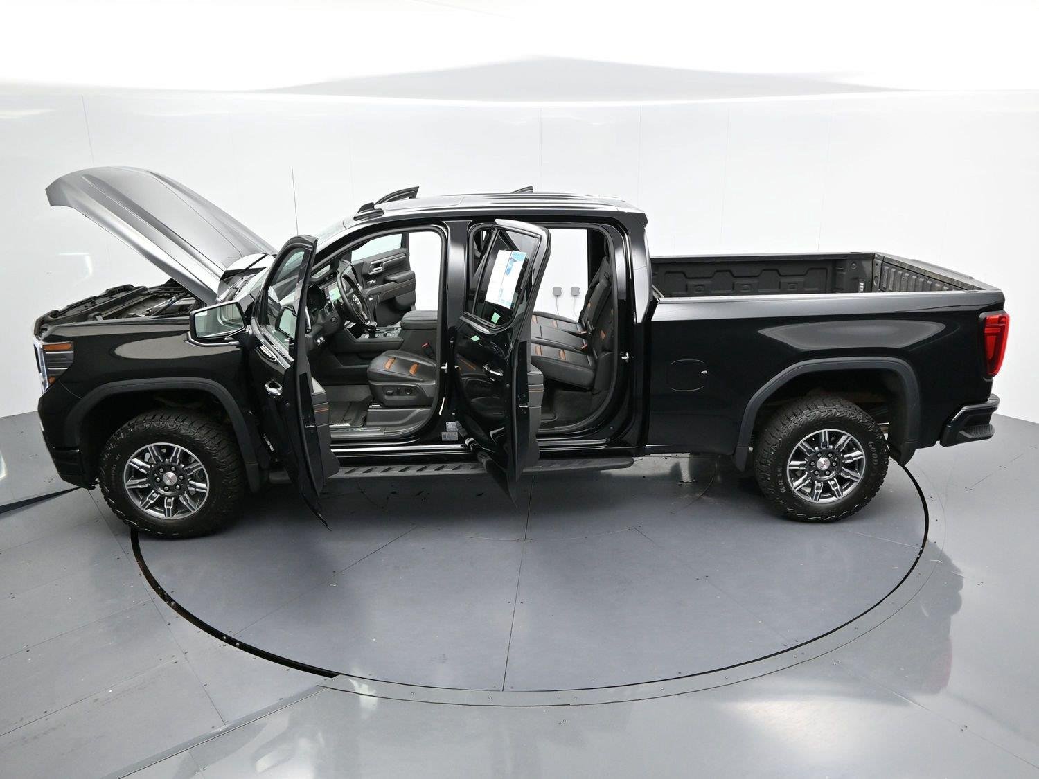 Used 2024 Onyx Black GMC AT4 image 46