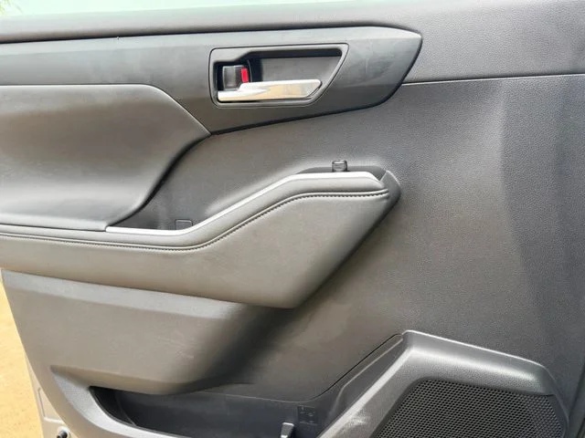 Certified Used 2026  Toyota XLE image 20