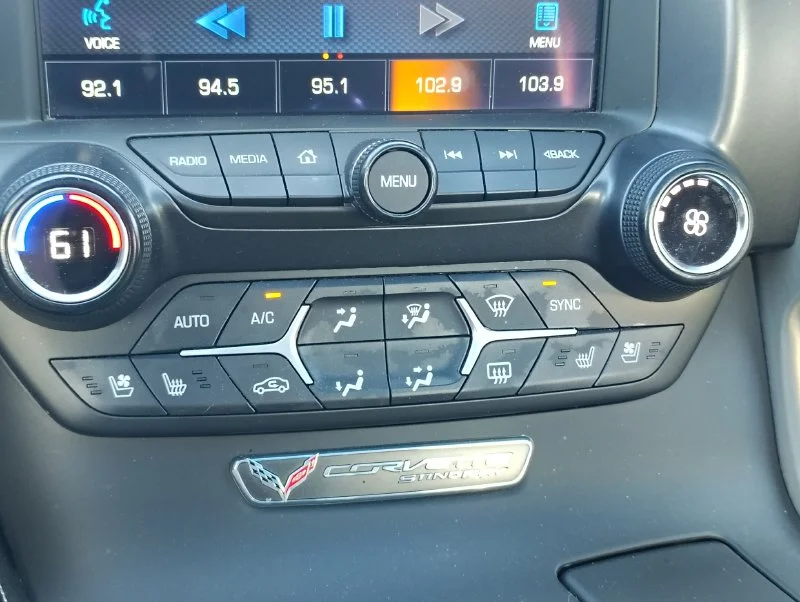 Used 2015 Red Chevrolet Stingray image 36