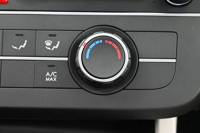 New 2026 White Hyundai SE FWD image 25