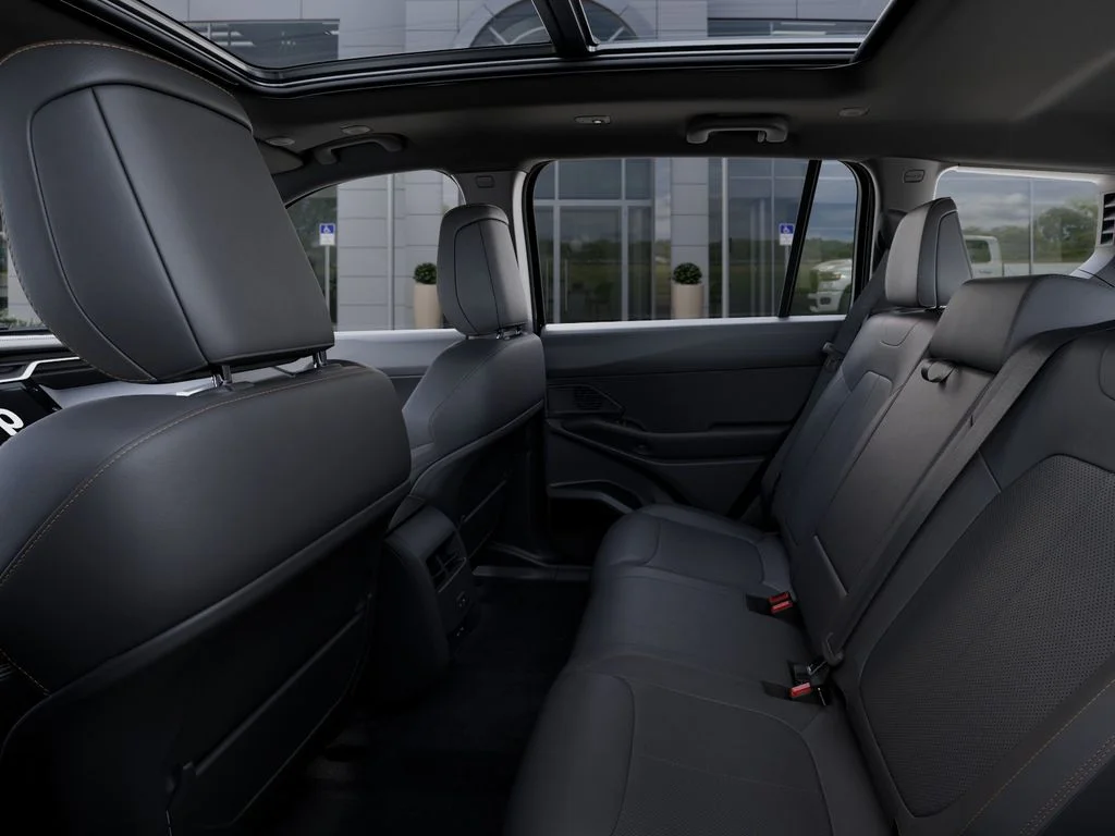 New 2026 Diamond Black Crystal Pearl-Coat Exterior Paint Jeep Limited image 24