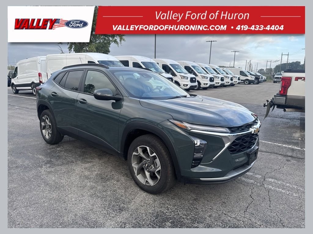 Used 2025 Gray Chevrolet LT image 1