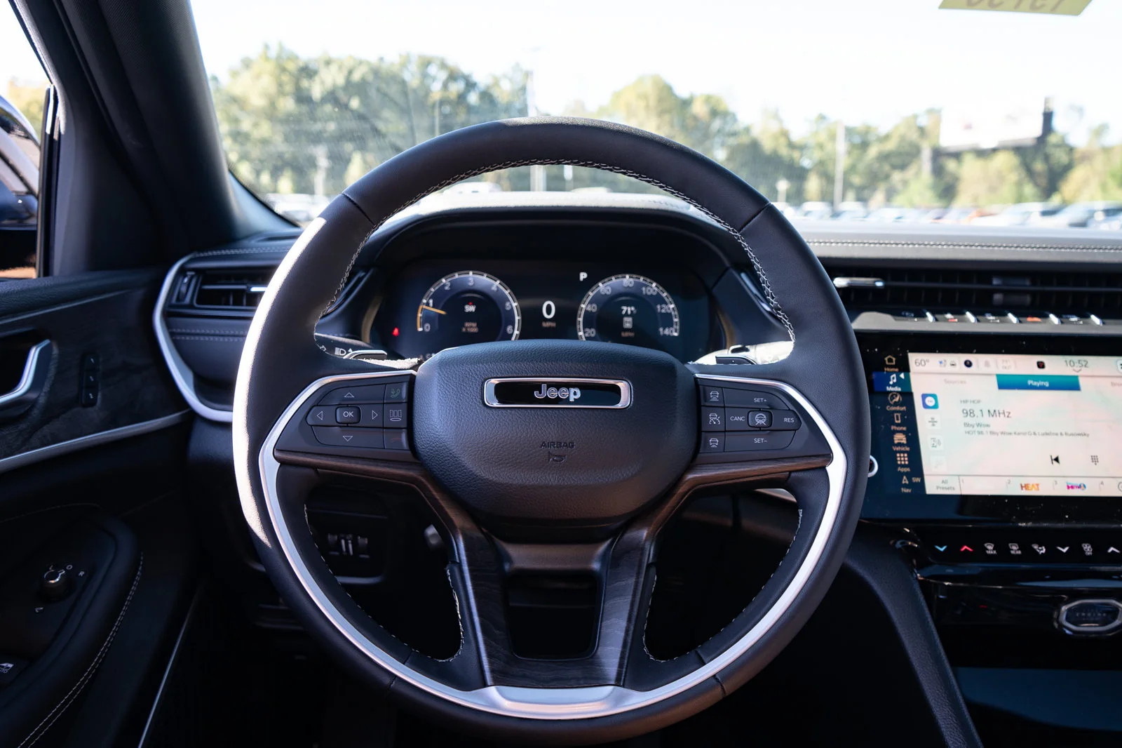 New 2027 Gray Jeep Limited Reserve image 29