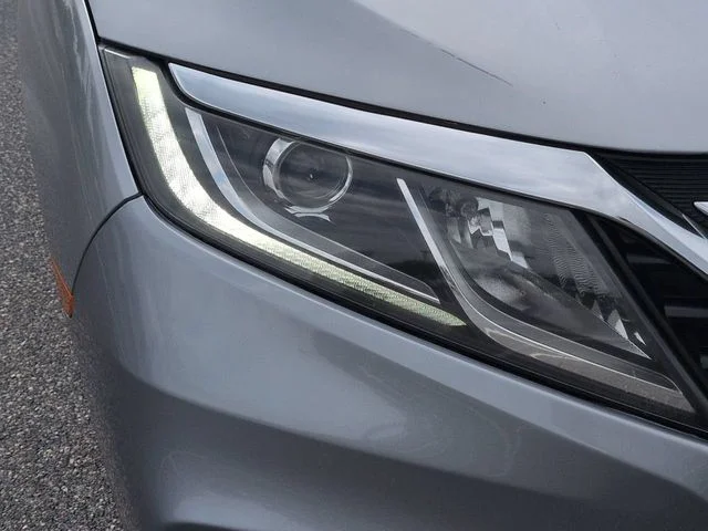Used 2019 Gray Honda EX-L image 10