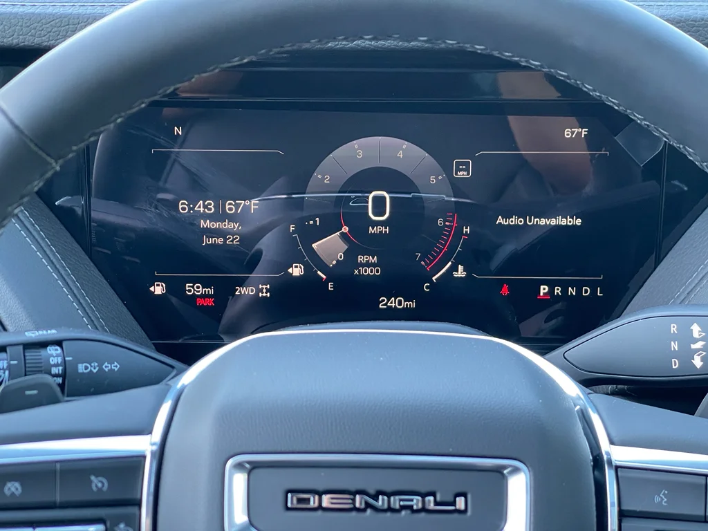 2025 GMC Yukon XL Denali - Photo 19