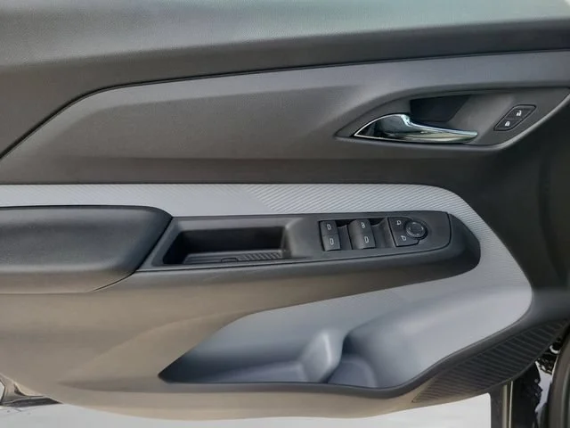 New 2027 Mosaic Black Metallic Chevrolet LT image 12