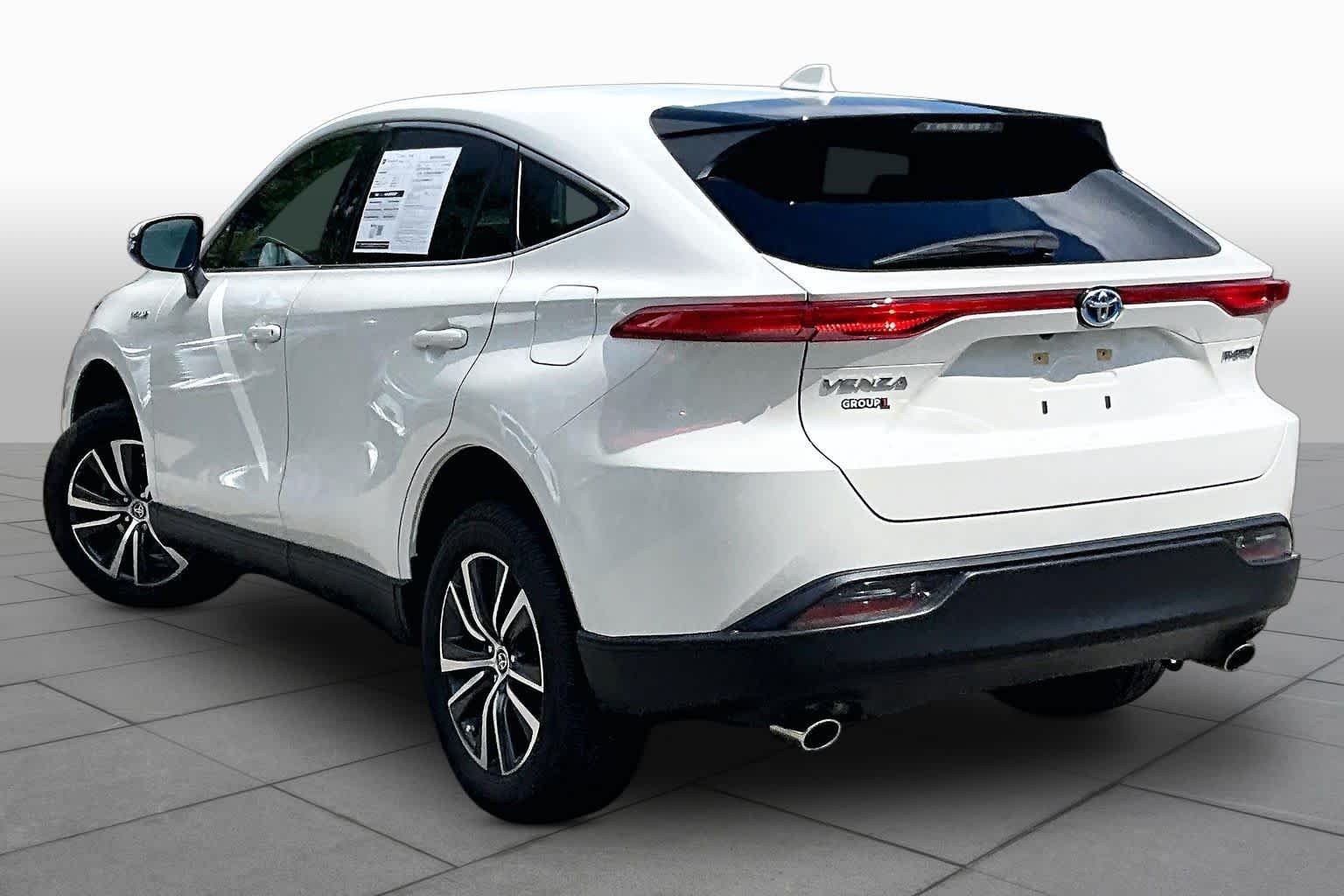 Certified Used 2021 Blizzard Pearl Toyota LE image 12