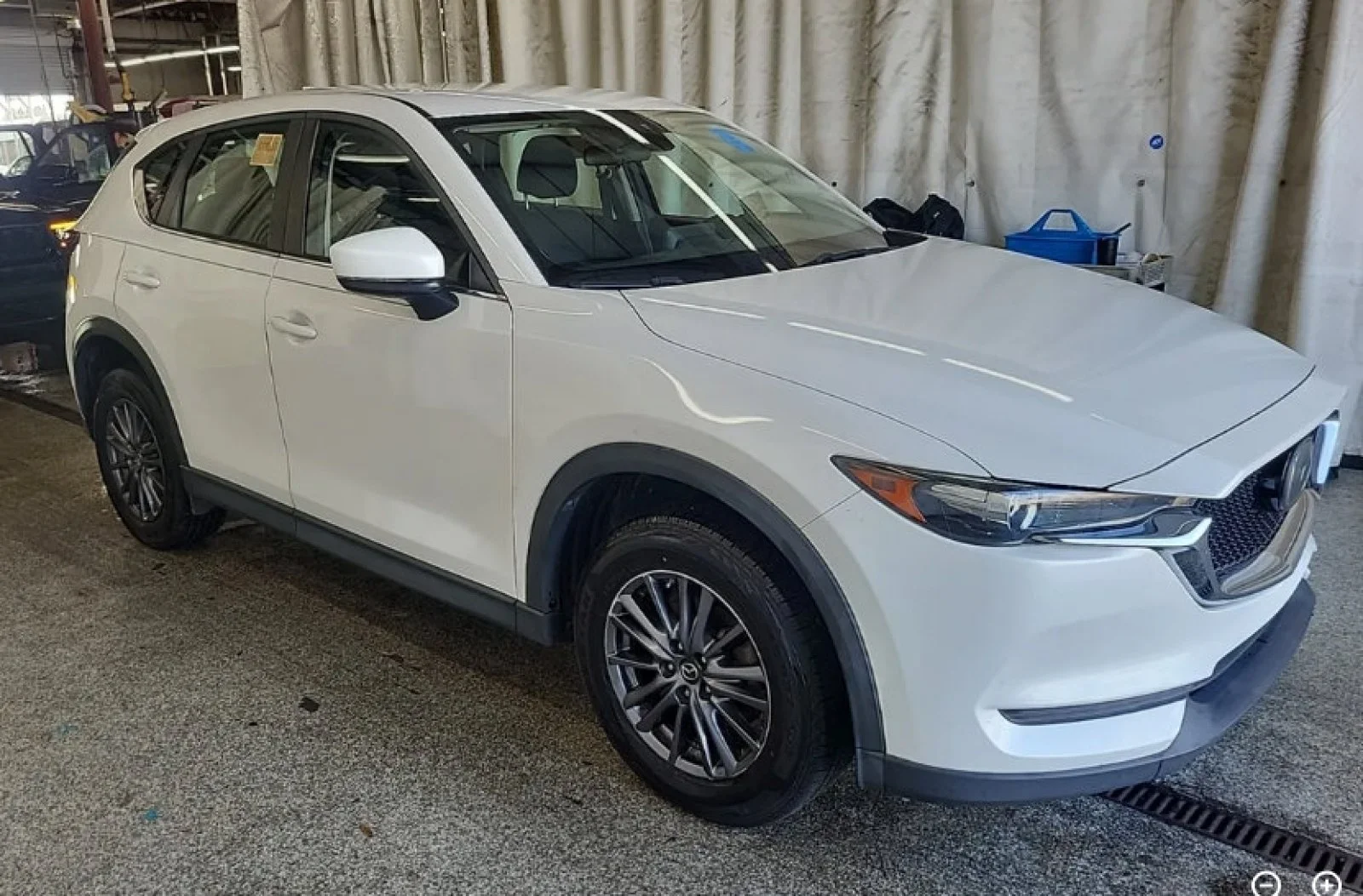 Used 2019 Snowflake White Pearl Mica Mazda Sport image 4