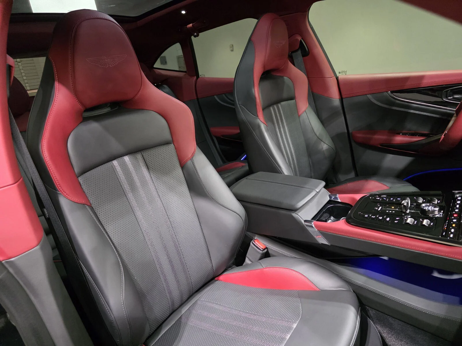 Used 2025 Xenon Grey Aston Martin 707 image 22