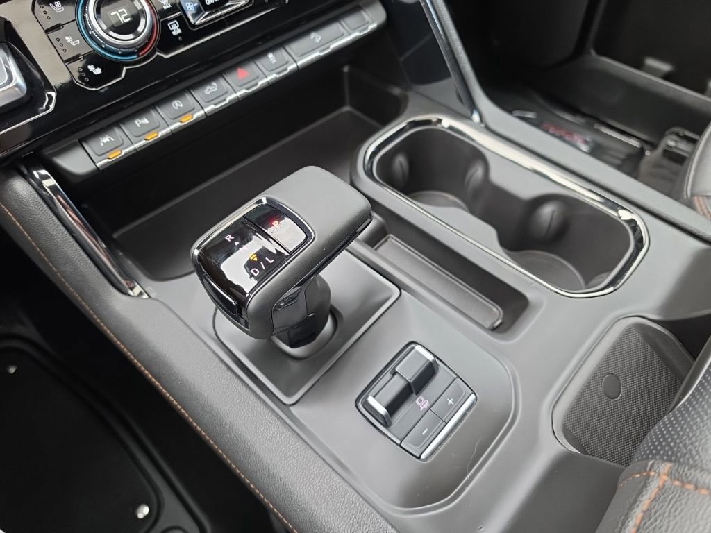 Used 2023 Summit White GMC AT4 image 16