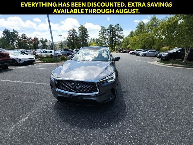 Used 2019 Gray INFINITI LUXE image 4