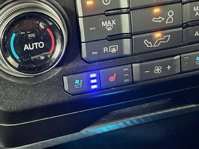 Used 2020 White Ford XL image 22