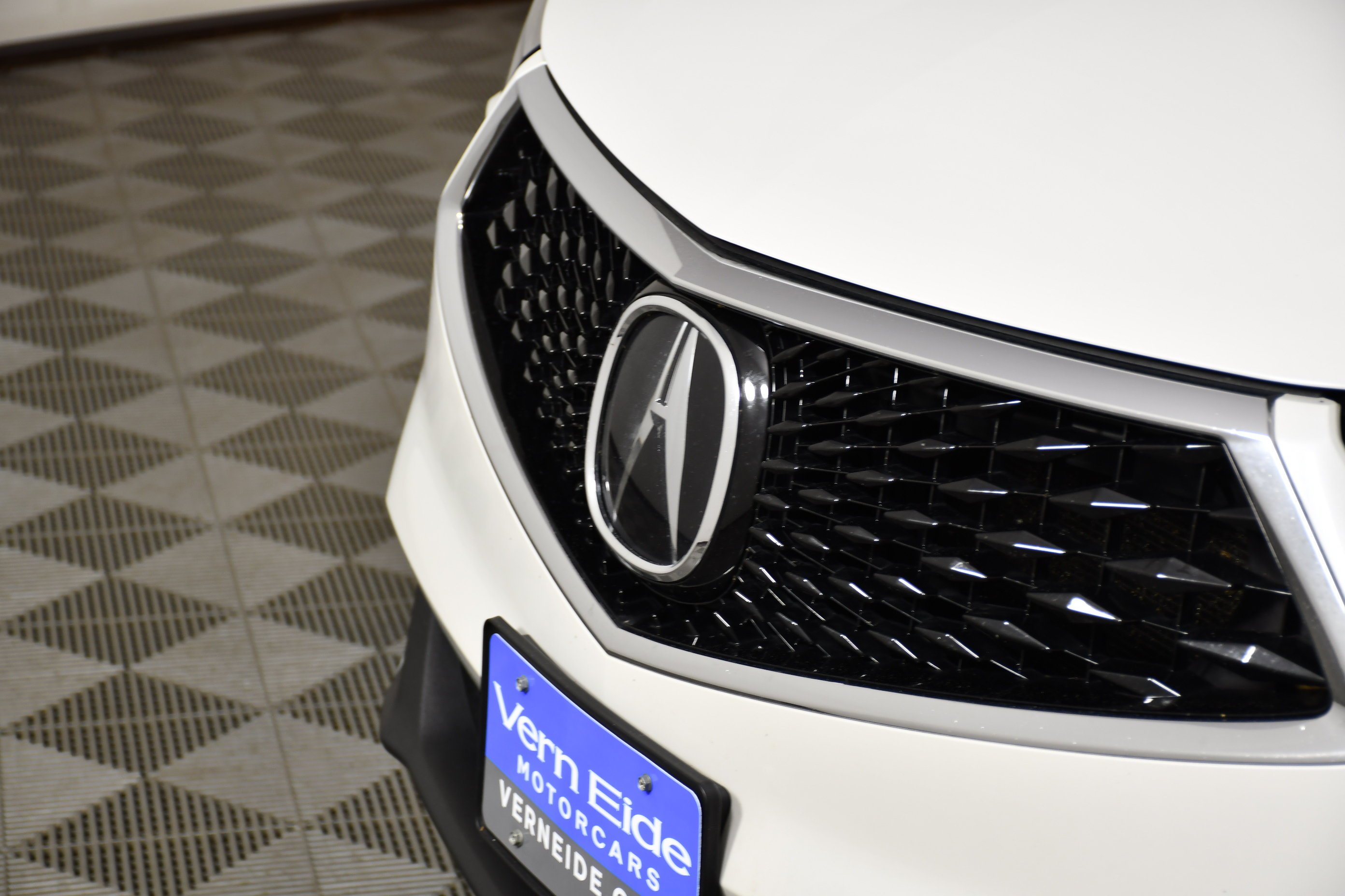 Used 2023 Platinum White Pearl Acura Base image 11