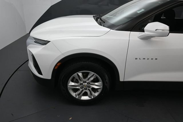 Used 2022 Summit White Chevrolet LT image 8