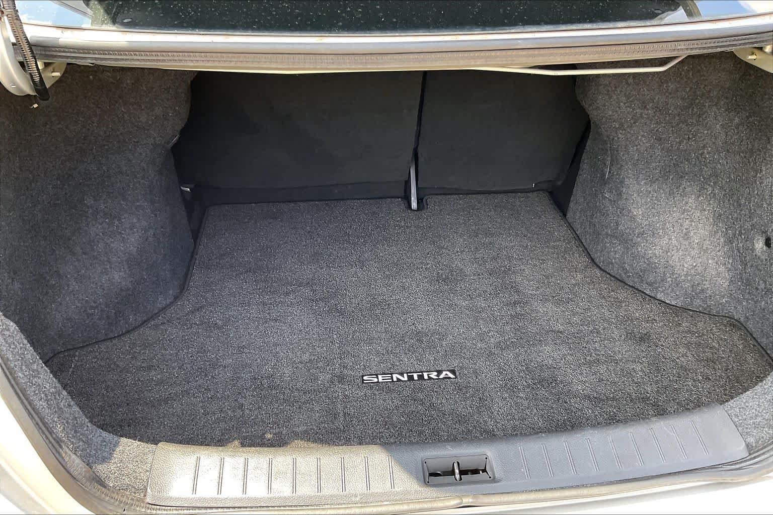 Used 2014 Brilliant Silver Nissan SV image 30