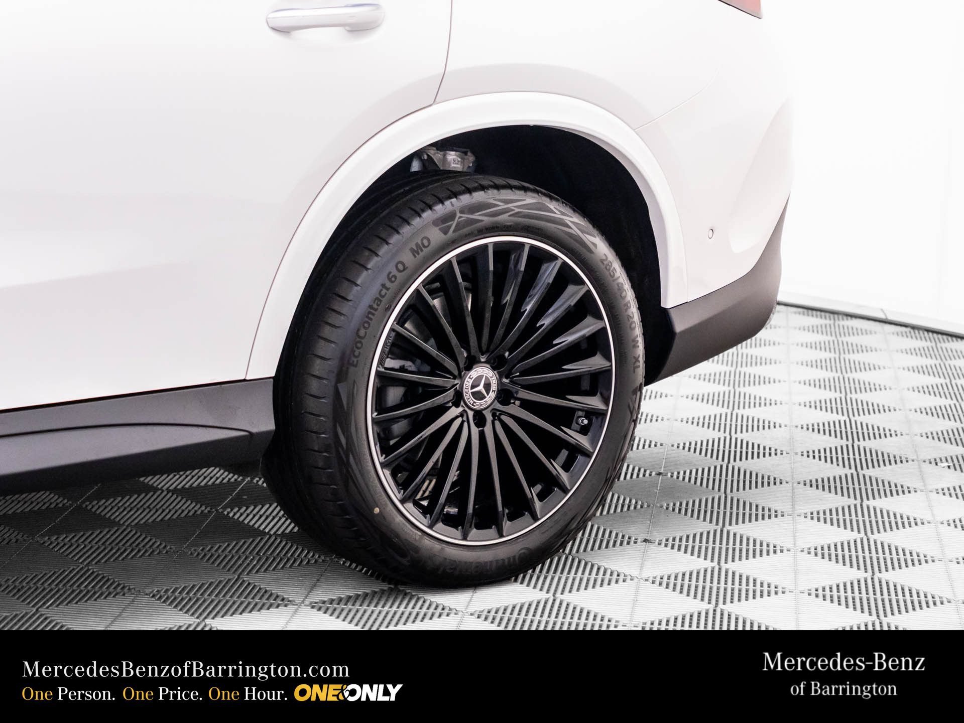 New 2026 Polar White Mercedes-Benz GLC 300 Coupe image 78