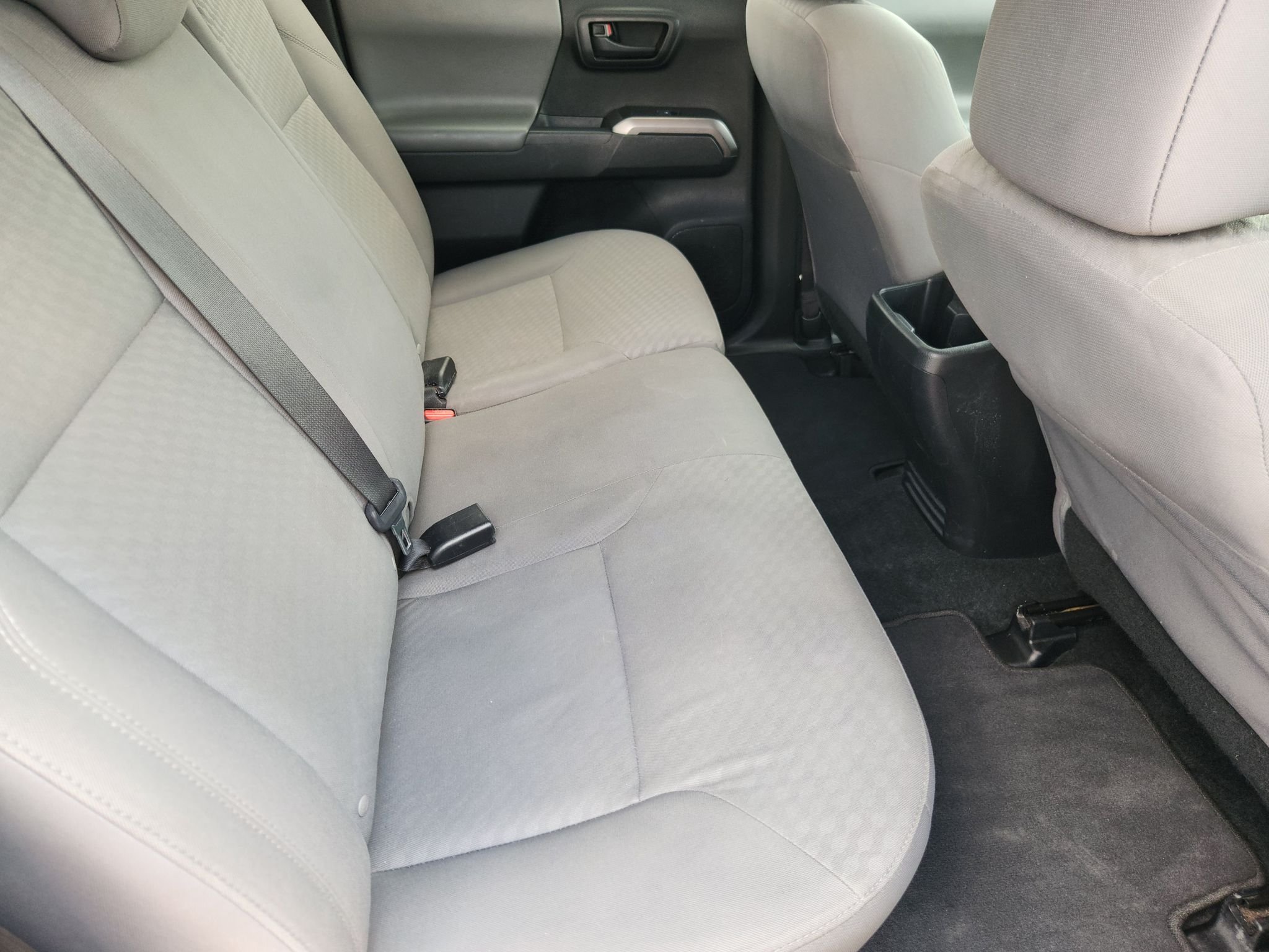 Used 2023 Ice Cap Toyota SR5 image 31