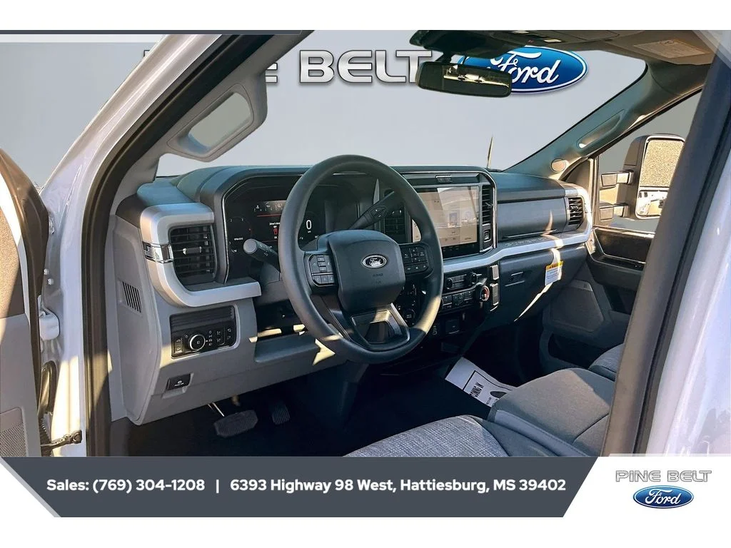 New 2026 Oxford White Ford F-250® XLT image 13
