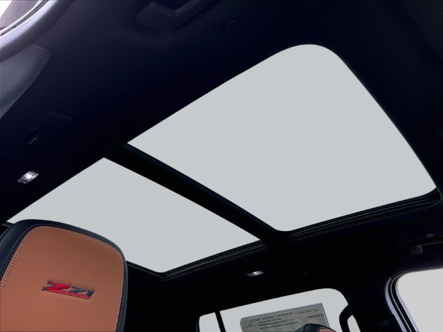 2027 Chevrolet Traverse Z71 - Photo 28