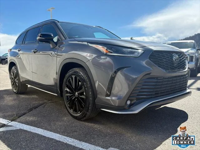 Certified Used 2025 MAGNETIC GRAY MET. Toyota  image 11