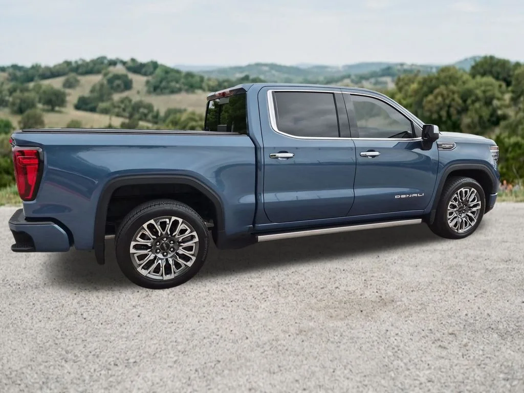 Used 2025 Blue GMC Denali Ultimate image 11