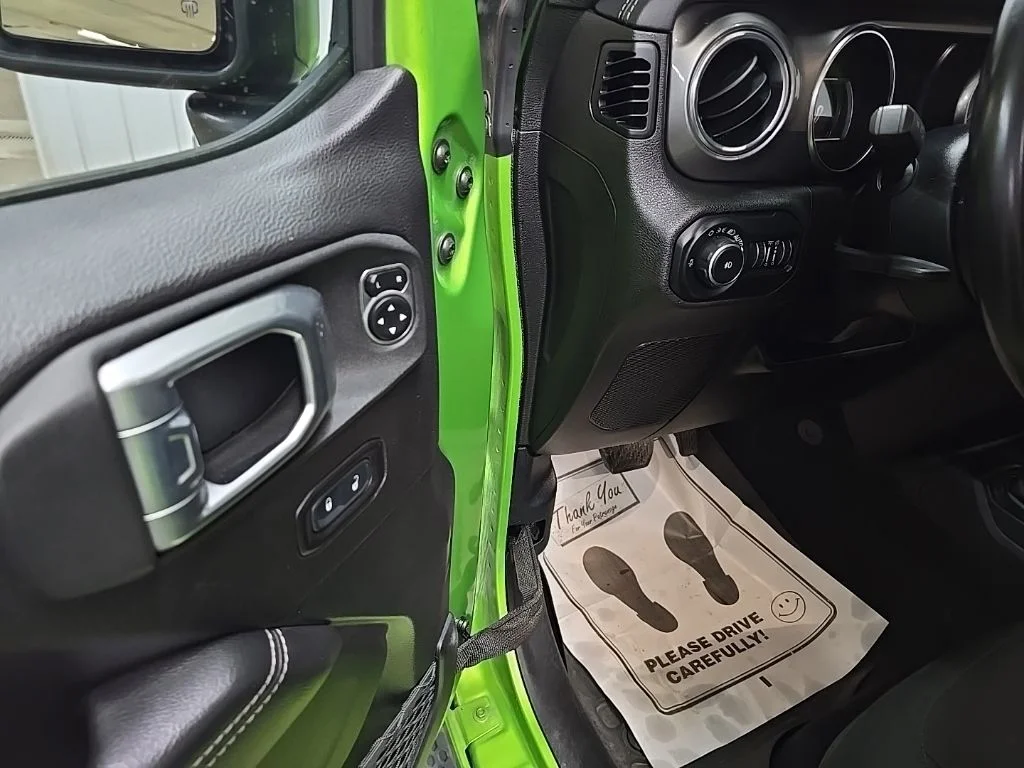 2020 Jeep Wrangler Unlimited Sahara - Photo 28