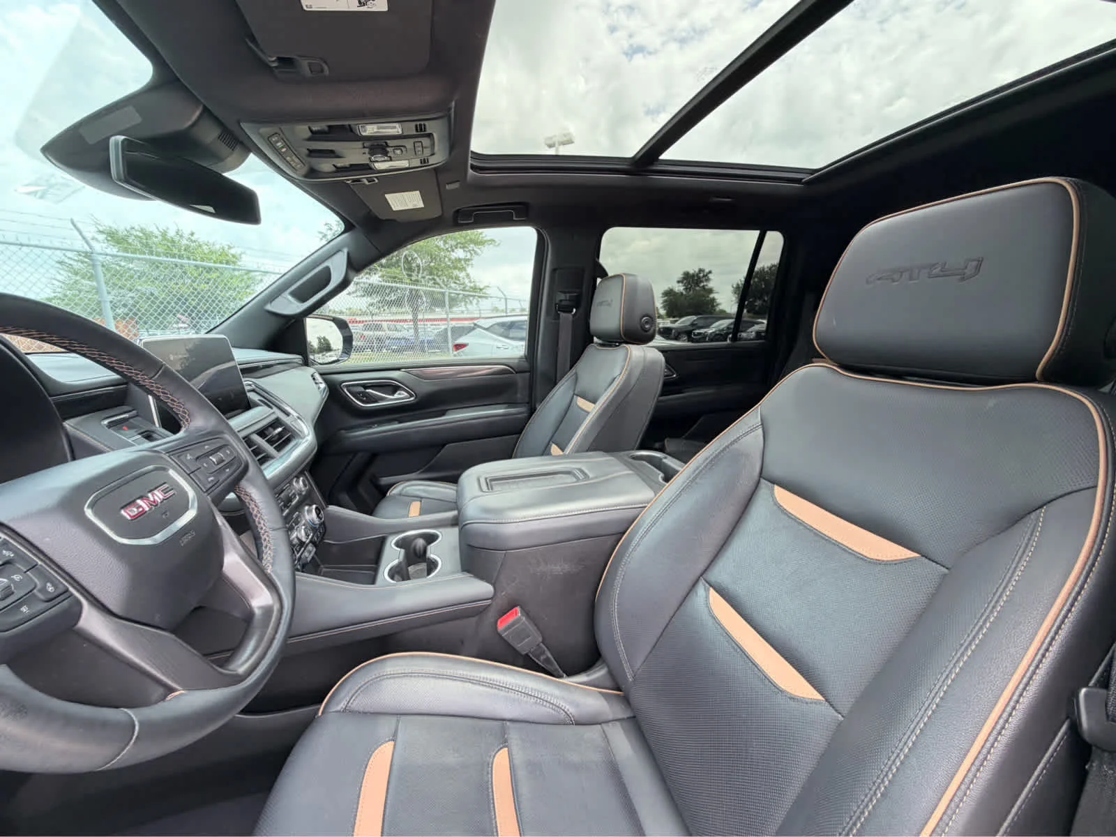 Used 2023 Sterling Metallic GMC AT4 image 15