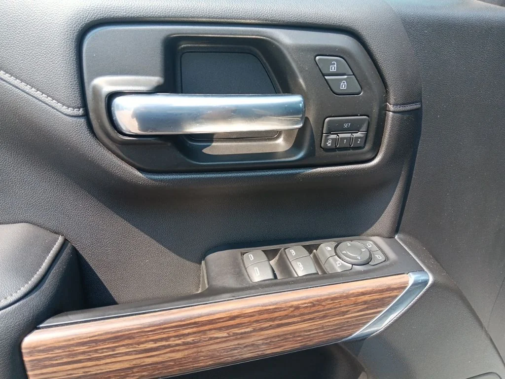 Used 2019 Havana Brown Metallic Chevrolet High Country image 14