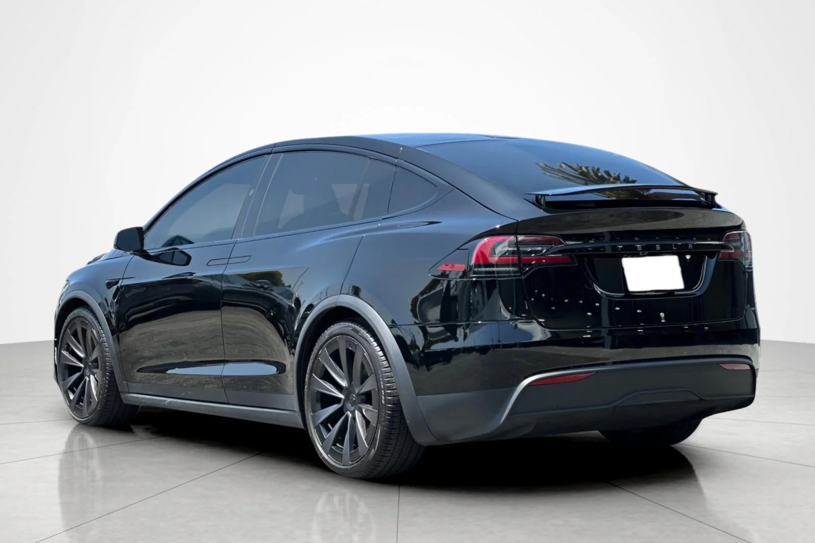 Used 2023 BLACK Tesla  image 3