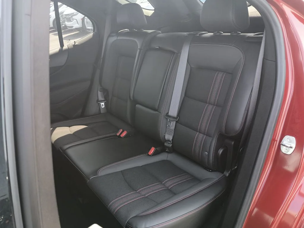 Used 2022 Red Chevrolet RS image 28