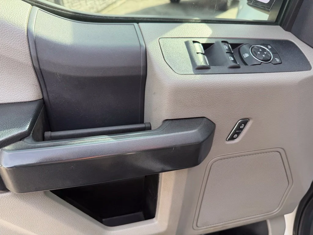 Used 2022 White Ford XL image 10