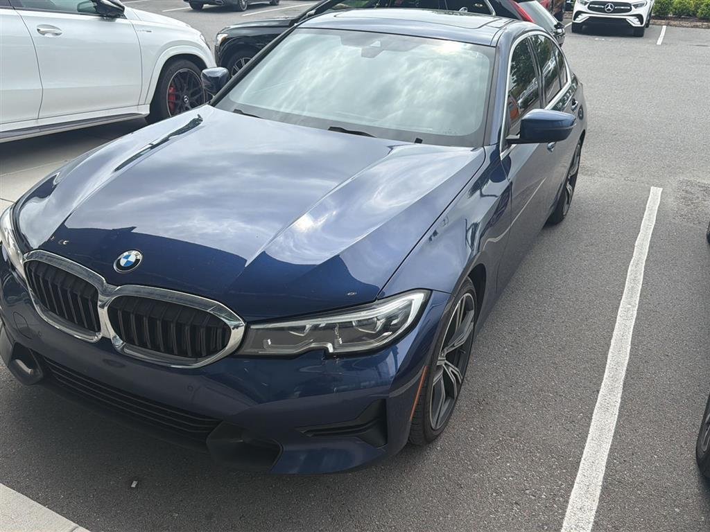 2020 BMW 3 Series 330i Sedan's photo