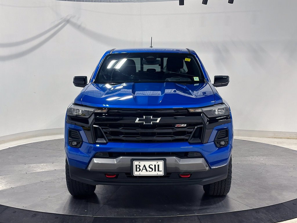 Used 2024 Blue Chevrolet Z71 image 9