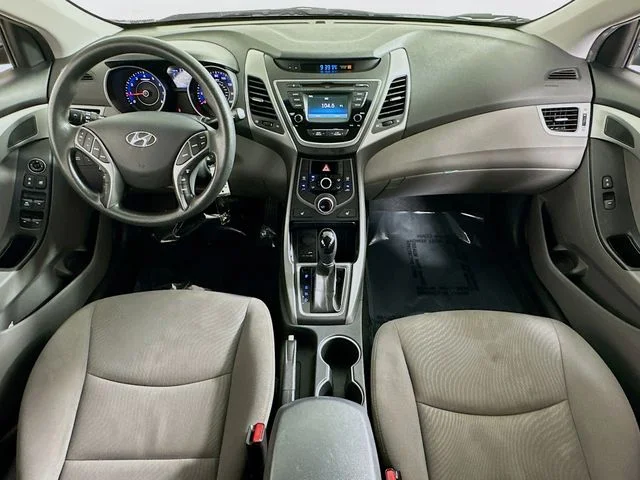 Pre-Owned 2014 Hyundai Elantra SE