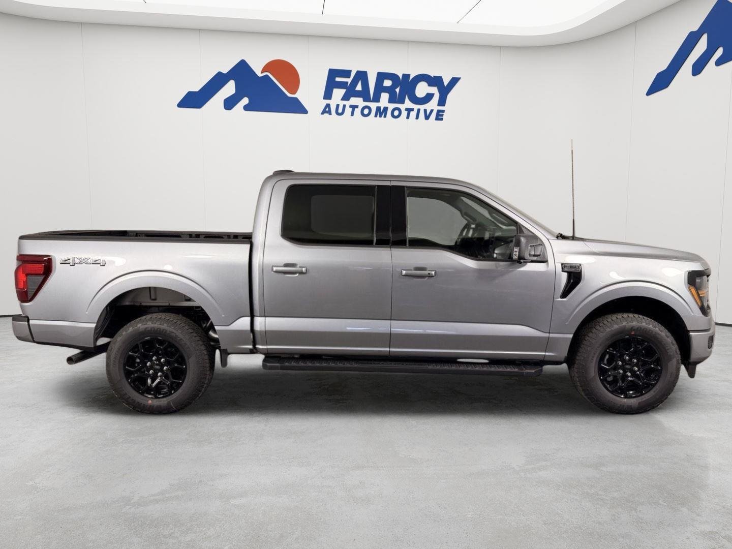 New 2026 Iconic Silver Metallic Ford XLT image 9
