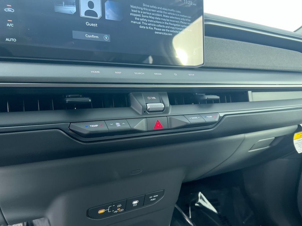 New 2026 White Kia Light image 25