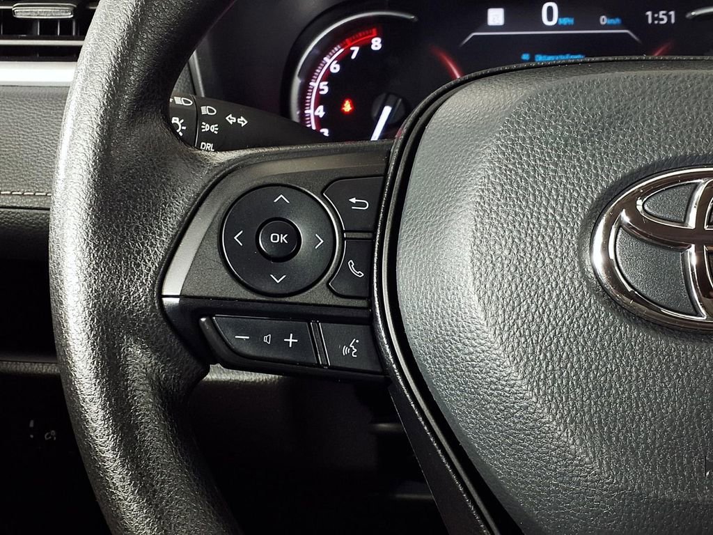 2025 Toyota RAV4 LE - Photo 17