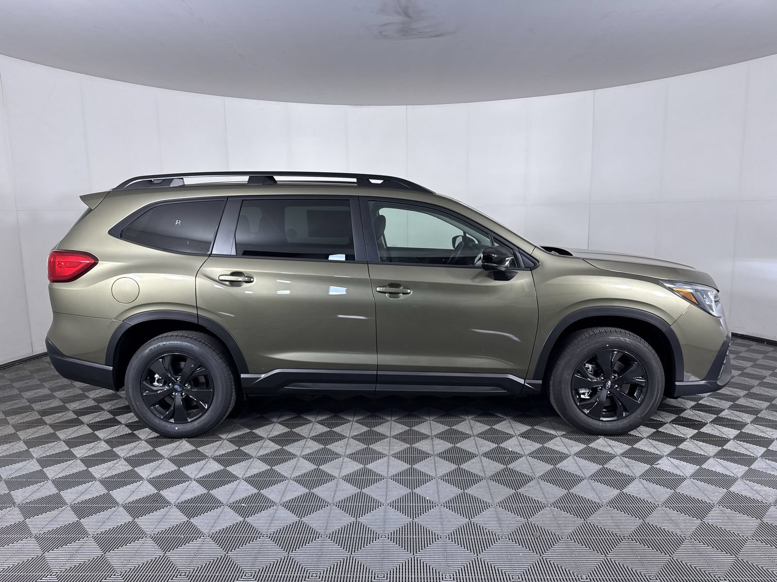 New 2027 AUTUMN GREEN METALLIC Subaru Premium 7-Passenger image 10